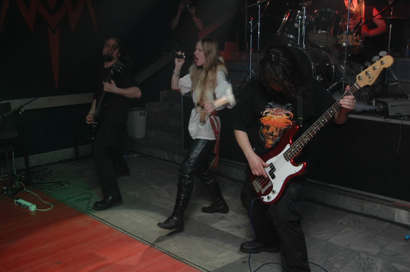 Фотографии -> Концерты -> Folk Metal Fest VIII в клубе Арктика (15 апреля 2006) ->  Аркона -> Аркона - 057