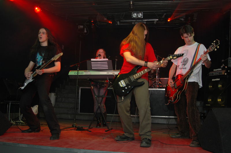 Фотографии -> Концерты -> День рождения группы TarakaN в клубе Арктика (16 апреля 2006) ->  Слеза Огня -> Слеза Огня - 008