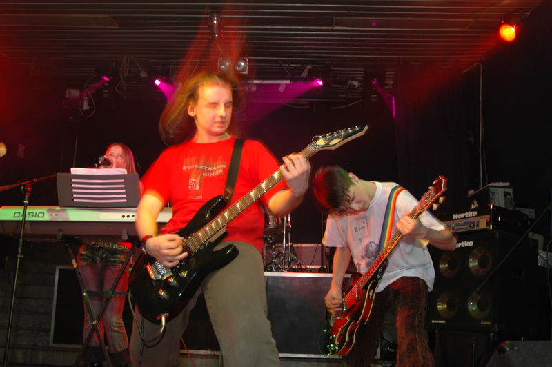Фотографии -> Концерты -> День рождения группы TarakaN в клубе Арктика (16 апреля 2006) ->  Слеза Огня -> Слеза Огня - 009