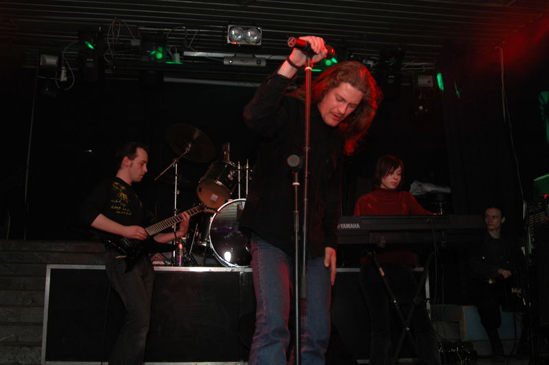Фотографии -> Концерты -> День рождения группы TarakaN в клубе Арктика (16 апреля 2006) ->  Эпатаж -> Эпатаж - 011