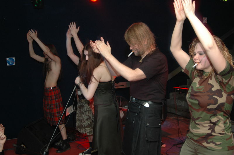 Фотографии -> Концерты -> Alkonost в клубе Арктика (28 апреля 2006) ->  Wolfsangel -> Wolfsangel - 047