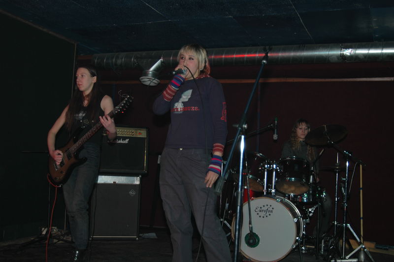 Фотографии -> Концерты -> Концерт в клубе Легенда (10 марта 2006) ->  B.B.B. -> B.B.B. - 008