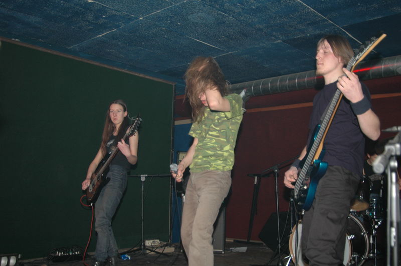 Фотографии -> Концерты -> Концерт в клубе Легенда (10 марта 2006) ->  Embalm R -> Embalm R - 002