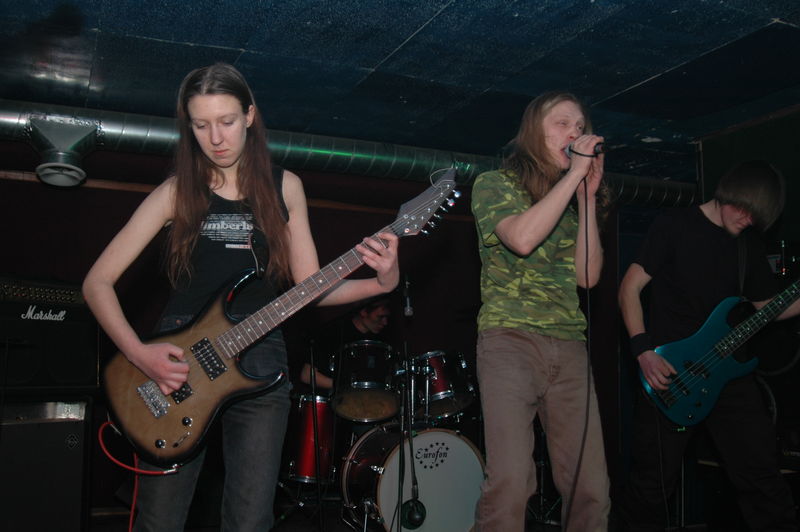 Фотографии -> Концерты -> Концерт в клубе Легенда (10 марта 2006) ->  Embalm R -> Embalm R - 004