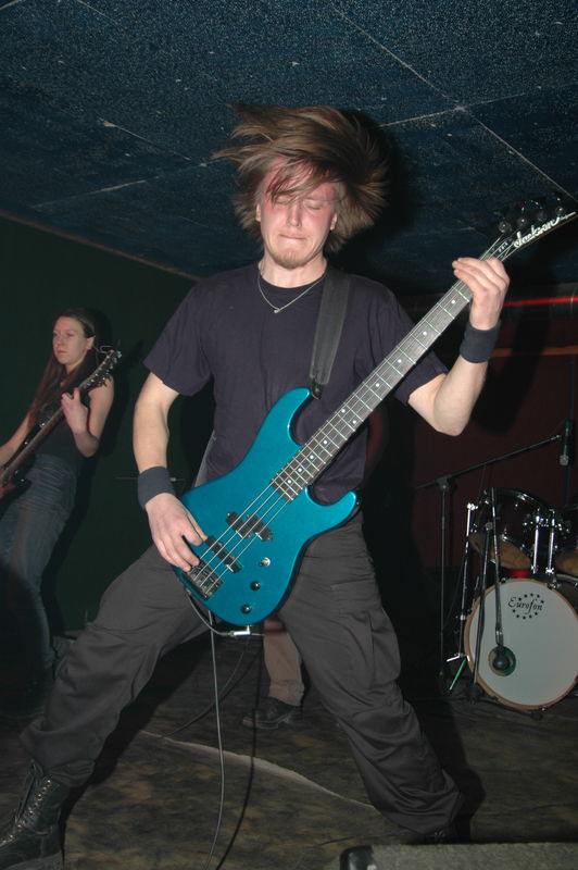 Фотографии -> Концерты -> Концерт в клубе Легенда (10 марта 2006) ->  Embalm R -> Embalm R - 014