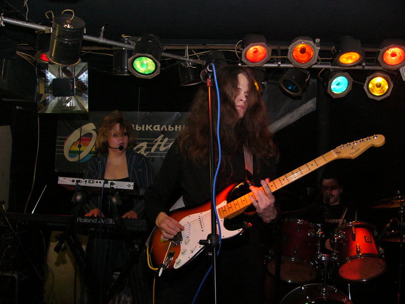 Фотографии -> Концерты -> Концерт в клубе Орландина (25 декабря 2004) ->  Frosted Glass -> Frosted Glass - 011