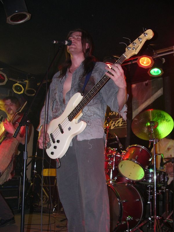 Фотографии -> Концерты -> Вальпургиева ночь в клубе Орландина (30 апреля / 1 мая 2004) ->  T.H.O.R.N.S. -> T.H.O.R.N.S. - 003