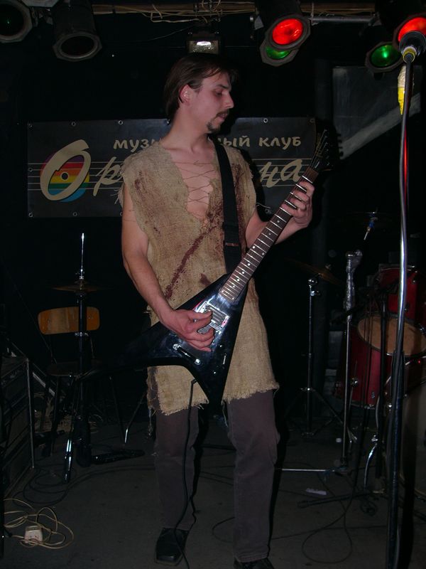 Фотографии -> Концерты -> Вальпургиева ночь в клубе Орландина (30 апреля / 1 мая 2004) ->  T.H.O.R.N.S. -> T.H.O.R.N.S. - 014
