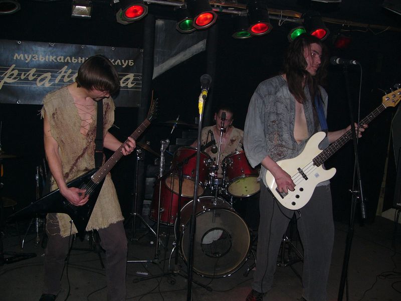 Фотографии -> Концерты -> Вальпургиева ночь в клубе Орландина (30 апреля / 1 мая 2004) ->  T.H.O.R.N.S. -> T.H.O.R.N.S. - 015