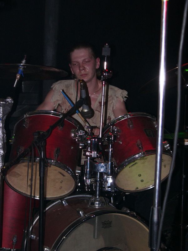 Фотографии -> Концерты -> Вальпургиева ночь в клубе Орландина (30 апреля / 1 мая 2004) ->  T.H.O.R.N.S. -> T.H.O.R.N.S. - 017