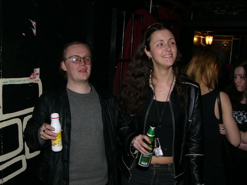 Фотографии -> Концерты -> Вальпургиева ночь в клубе Орландина (30 апреля / 1 мая 2004) ->  Люди на концерте -> Люди на концерте - 012