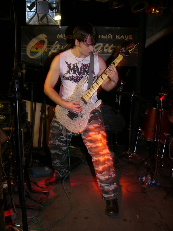 Фотографии -> Концерты -> Концерт в клубе Орландина (25 декабря 2004) ->  Murk Exorbitance -> Murk Exorbitance - 008