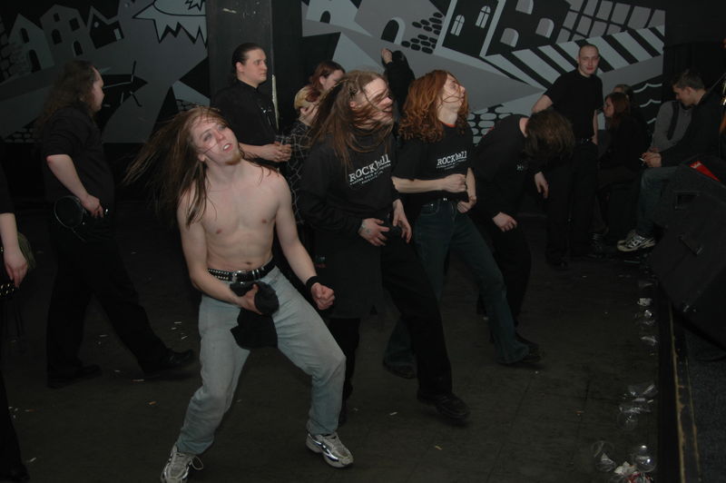 Фотографии -> Концерты -> Orlandina Metal Blast: День второй (22 апреля 2006) ->  Люди на концерте -> Люди на концерте - 118