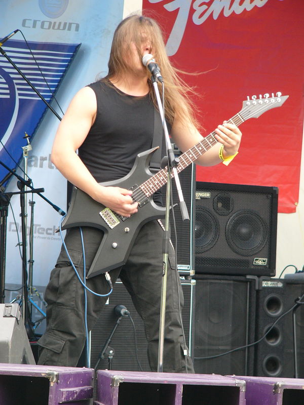 Фотографии -> Концерты -> Rock Palace Open Air в Пушкине (24 июля 2005) ->  Buicide -> Buicide - 010
