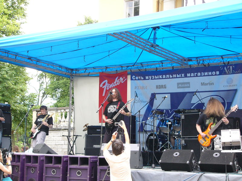 Фотографии -> Концерты -> Rock Palace Open Air в Пушкине (24 июля 2005) ->  Abnormal -> Abnormal - 001