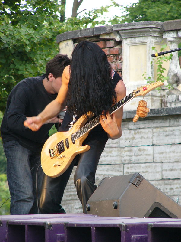 Фотографии -> Концерты -> Rock Palace Open Air в Пушкине (24 июля 2005) ->  Atomica -> Atomica - 029