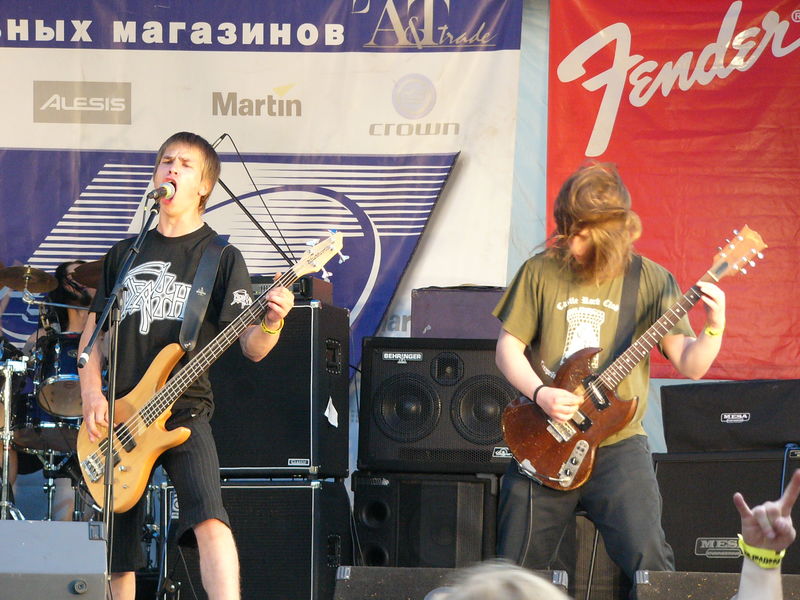 Фотографии -> Концерты -> Rock Palace Open Air в Пушкине (24 июля 2005) ->  Respleep -> Respleep - 004