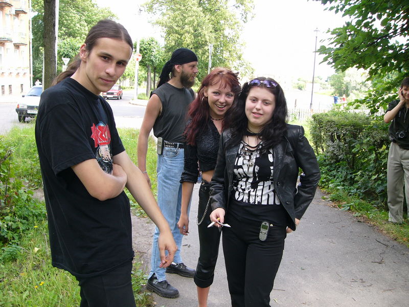 Фотографии -> Концерты -> Rock Palace Open Air в Пушкине (24 июля 2005) ->  Люди на концерте -> Люди на концерте - 005
