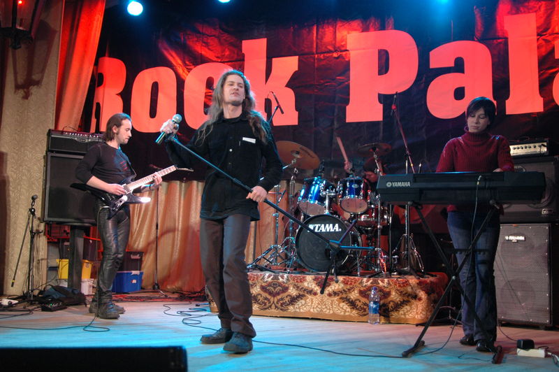 Фотографии -> Концерты -> Rock Palace Winter Session (25 февраля 2006) ->  Эпатаж -> Эпатаж - 011