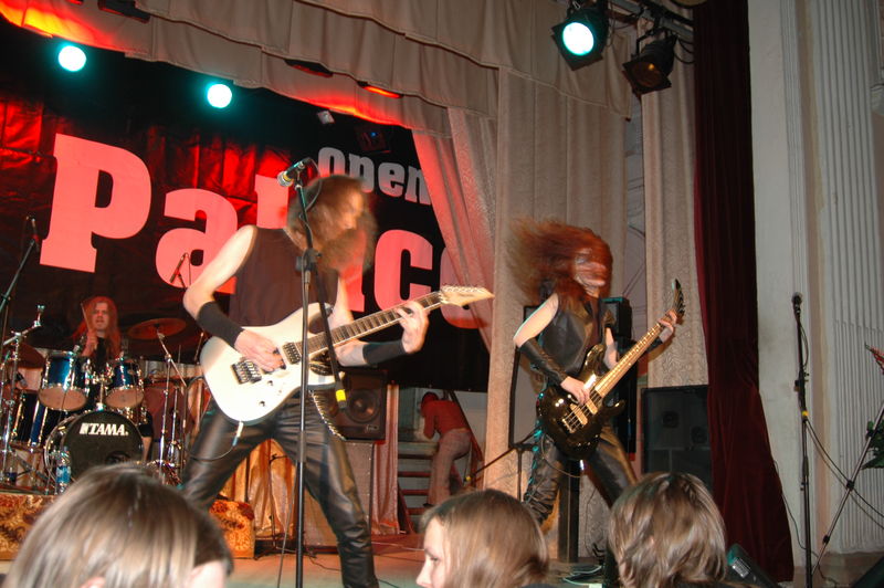 Фотографии -> Концерты -> Rock Palace Winter Session (25 февраля 2006) ->  ЗОВ -> ЗОВ - 001