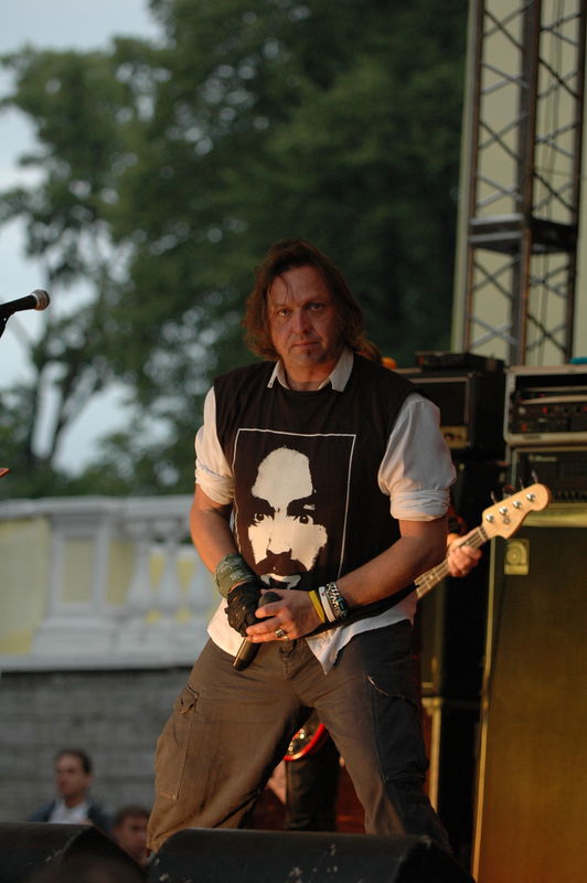 Фотографии -> Концерты -> Rock Palace Open Air II в Пушкине (29 июля 2006) ->  Ария -> Ария - 019