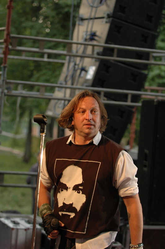 Фотографии -> Концерты -> Rock Palace Open Air II в Пушкине (29 июля 2006) ->  Ария -> Ария - 028