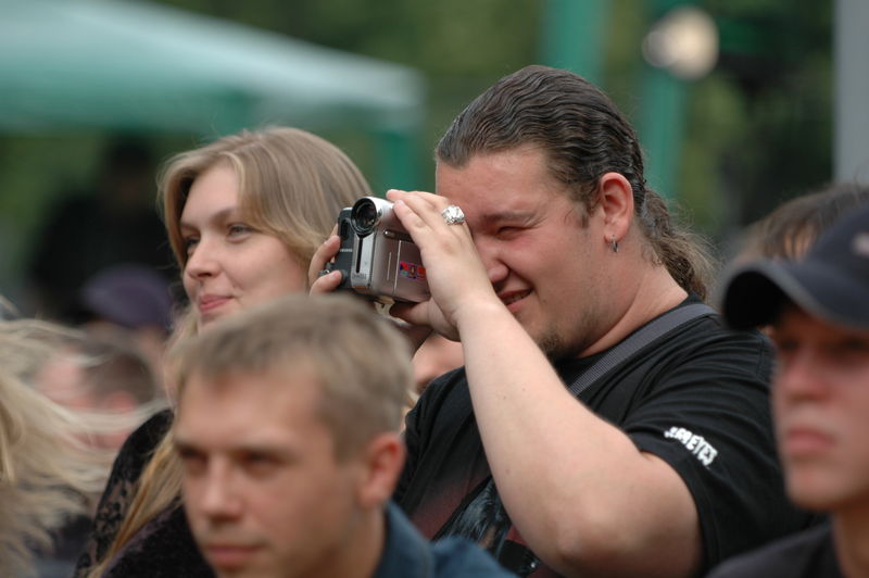 Фотографии -> Концерты -> Rock Palace Open Air II в Пушкине (29 июля 2006) ->  Люди на концерте -> Люди на концерте - 012