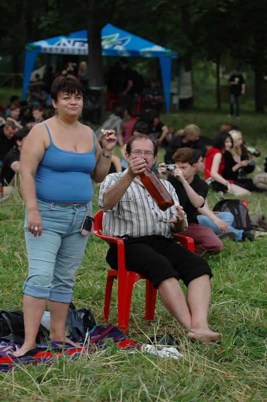 Фотографии -> Концерты -> Rock Palace Open Air II в Пушкине (29 июля 2006) ->  Люди на концерте -> Люди на концерте - 024