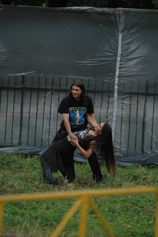 Фотографии -> Концерты -> Rock Palace Open Air II в Пушкине (29 июля 2006) ->  Люди на концерте -> Люди на концерте - 056