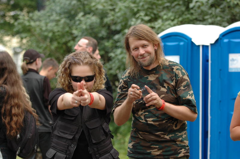 Фотографии -> Концерты -> Rock Palace Open Air II в Пушкине (29 июля 2006) ->  Люди на концерте -> Люди на концерте - 075