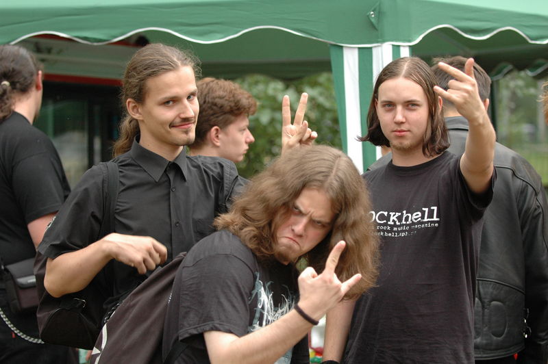 Фотографии -> Концерты -> Rock Palace Open Air II в Пушкине (29 июля 2006) ->  Люди на концерте -> Люди на концерте - 084