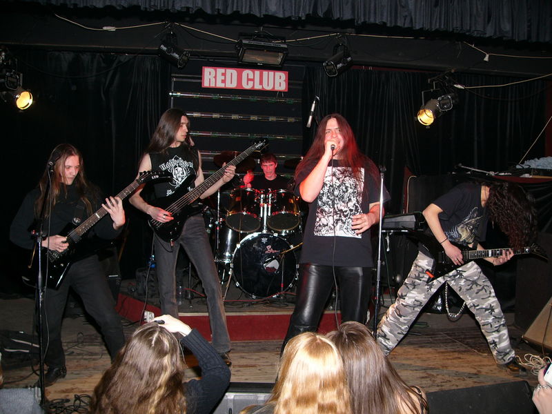 Фотографии -> Концерты -> Концерт в Red Club (31 марта 2005) ->  Чёрная Метка -> Чёрная Метка - 011