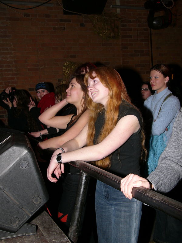 Фотографии -> Концерты -> Концерт в Red Club (31 марта 2005) ->  Люди на концерте -> Люди на концерте - 016