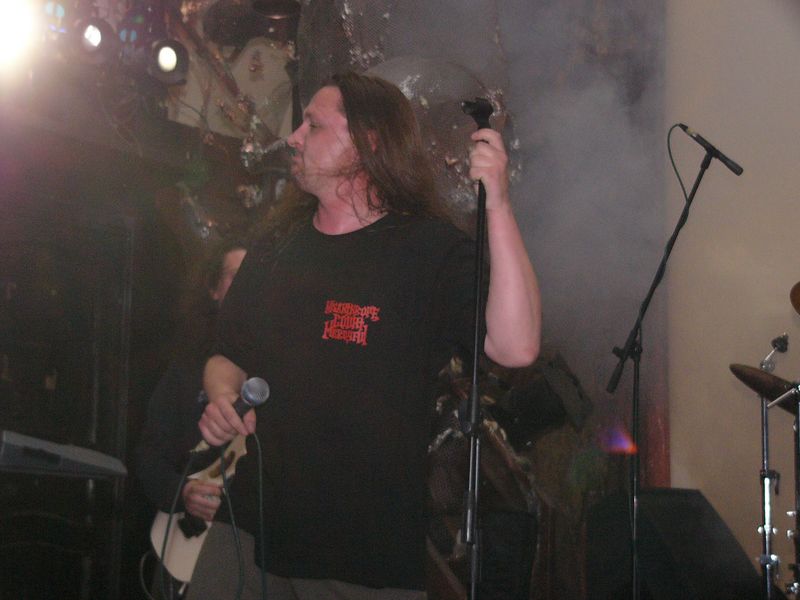 Фотографии -> Концерты -> Концерт в клубе Старый дом (21 мая 2004) ->  Stalwart -> Stalwart - 016