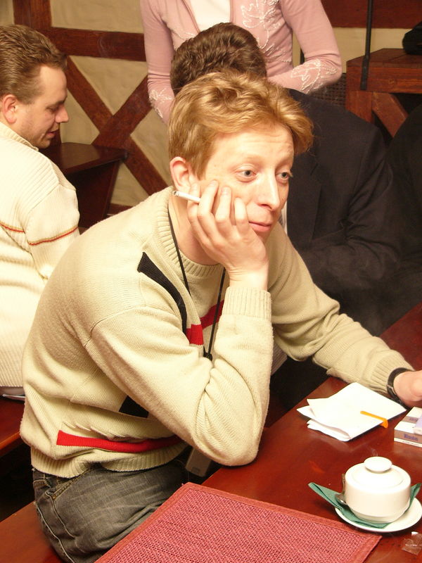 Фотографии -> Встречи -> auto.ru/Питер ->  Встреча в "Писающем мальчике" 24.03.2005 -> Встреча в "Писающем мальчике" 24.03.2005 - Скучающий Бэр