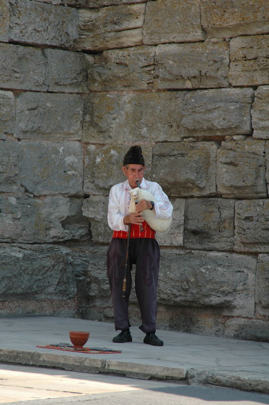 Фотографии -> Поездки -> Поездка в Болгарию (15-22 августа 2006) ->  День второй. Прогулка в Несебър -> День второй. Прогулка в Несебър - 035