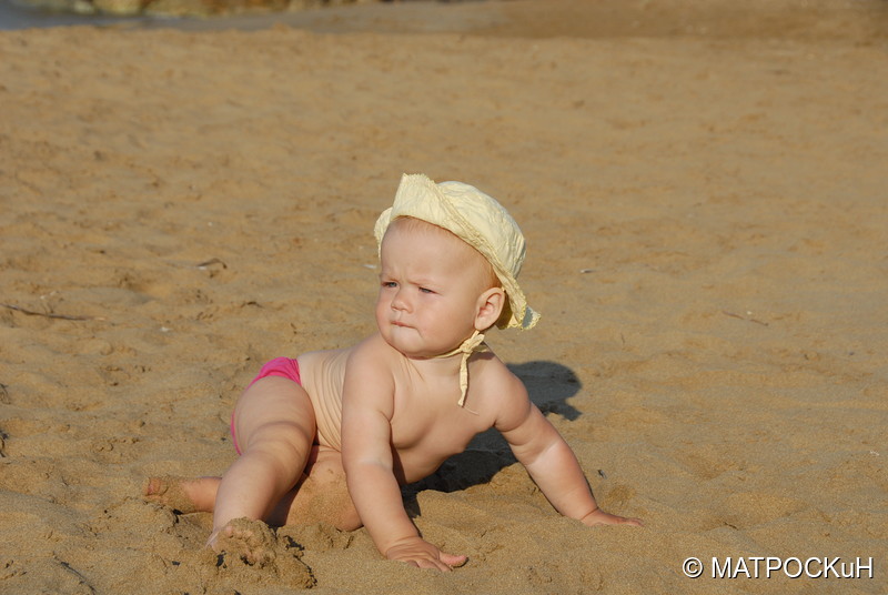 Фотографии -> Поездки -> Отпуск на Крите (24 августа - 18 сентября 2013) ->  На пляже -> На пляже - 003