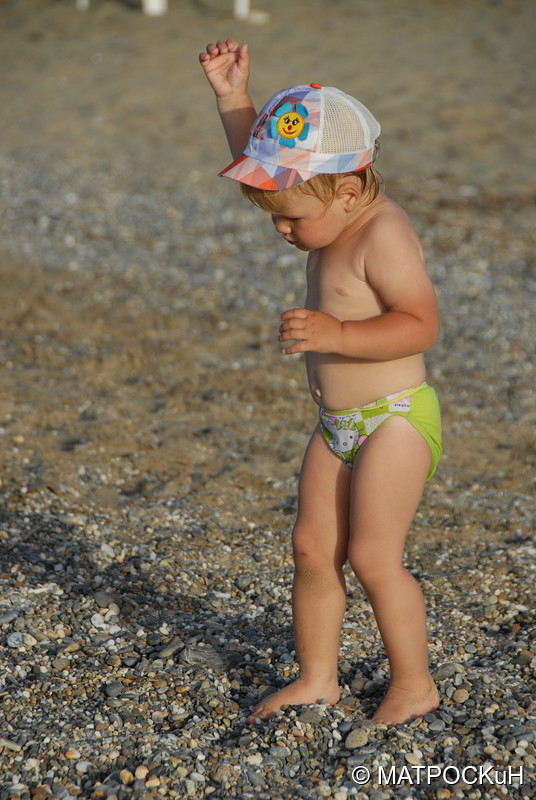 Фотографии -> Поездки -> Отпуск на Крите (17 августа - 7 сентября 2014) ->  На пляже -> На пляже - 010