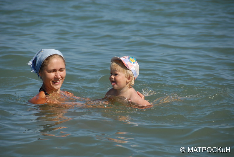 Фотографии -> Поездки -> Отпуск на Крите (17 августа - 7 сентября 2014) ->  На пляже -> На пляже - 019