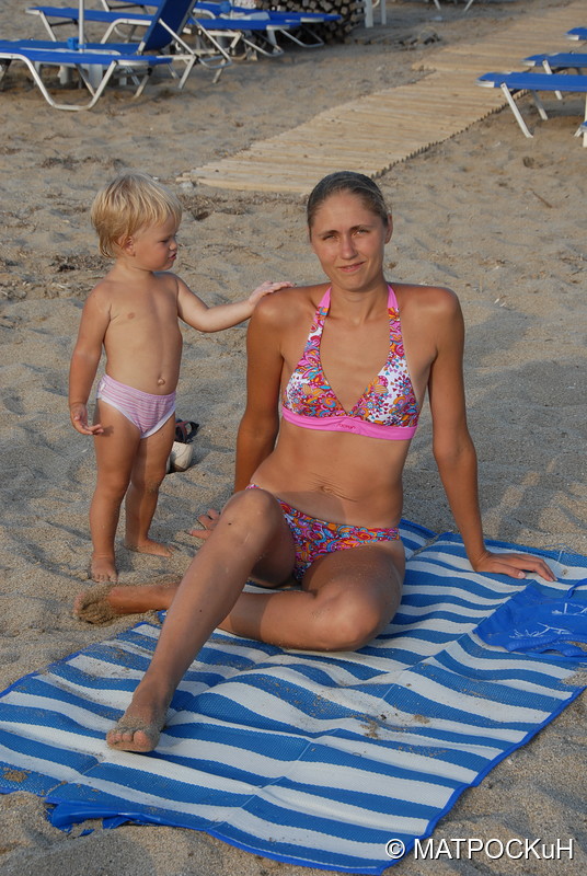 Фотографии -> Поездки -> Отпуск на Крите (17 августа - 7 сентября 2014) ->  На пляже -> На пляже - 031