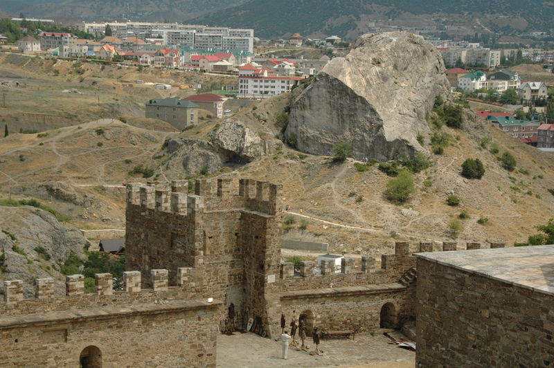 Фотографии -> Поездки -> Отпуск в Крыму (28 июня - 26 июля 2008) ->  Генуэзская крепость -> Генуэзская крепость - 036
