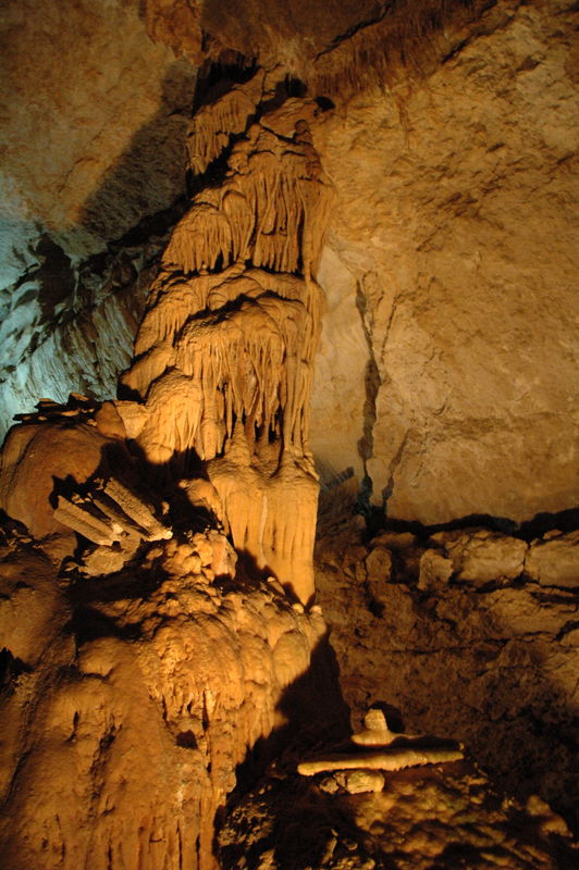 Фотографии -> Поездки -> Отпуск в Крыму (28 июня - 26 июля 2008) ->  Мраморная пещера -> Мраморная пещера - 041
