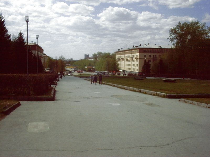 Фотографии -> Поездки ->  Поездка в Екатеринбург (17-20 мая 2002) -> Поездка в Екатеринбург (17-20 мая 2002) - 18
