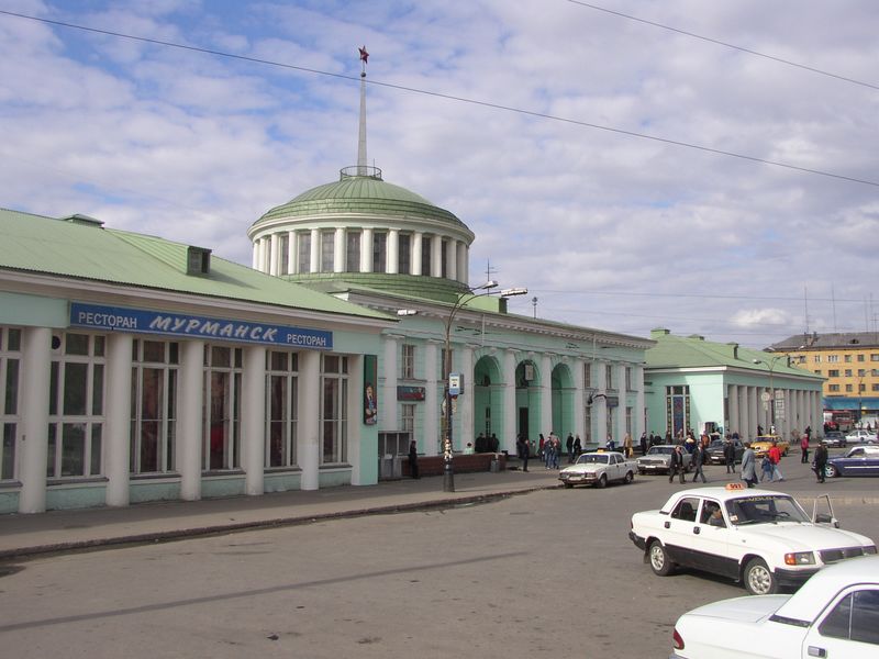 Фотографии -> Поездки ->  Поездка в Мурманск (20-22 мая 2003) -> Поездка в Мурманск (20-22 мая 2003) - 059