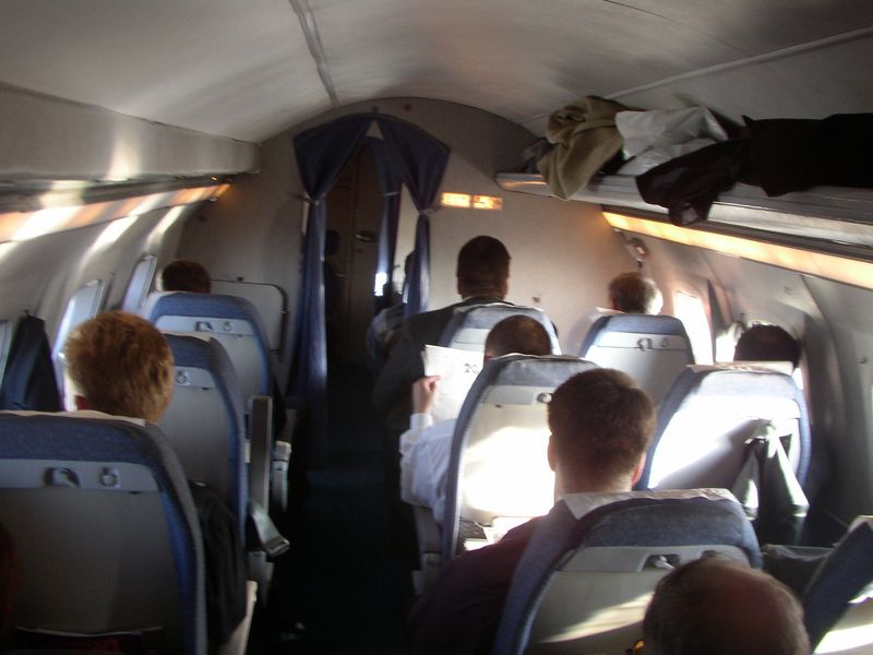 Фотографии -> Поездки ->  Поездка в Мурманск (20-22 мая 2003) -> Поездка в Мурманск (20-22 мая 2003) - Салончик самолетика