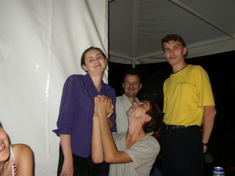 Фотографии -> Поездки -> Поездка в Нижний Новгород и Уфу (4-8 августа 2003) ->  IRC Party. День второй. Проводы (7 августа 2003) -> IRC Party. День второй. Проводы (7 августа 2003) - 018