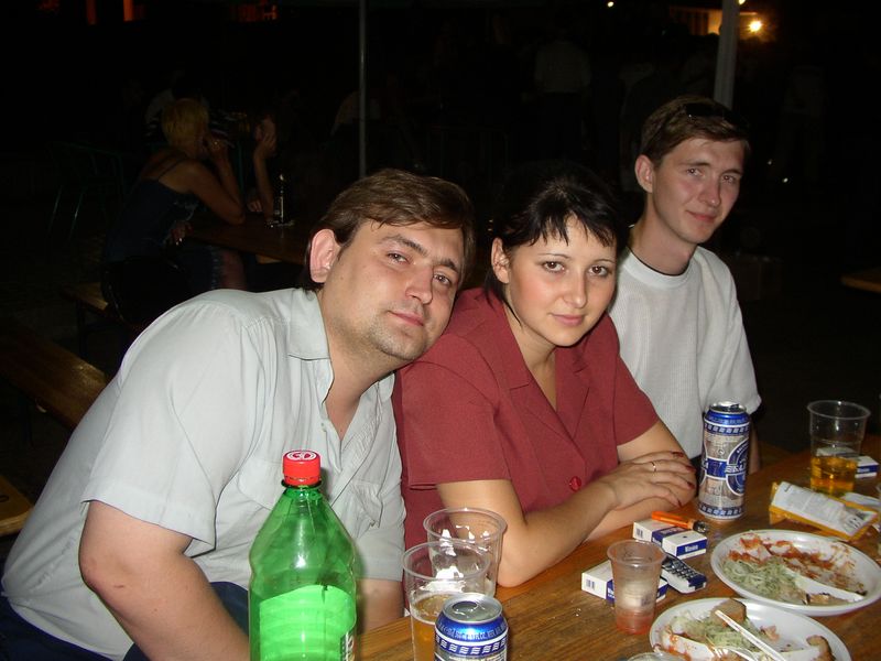 Фотографии -> Поездки -> Поездка в Нижний Новгород и Уфу (4-8 августа 2003) ->  IRC Party. День второй. Проводы (7 августа 2003) -> IRC Party. День второй. Проводы (7 августа 2003) - 039