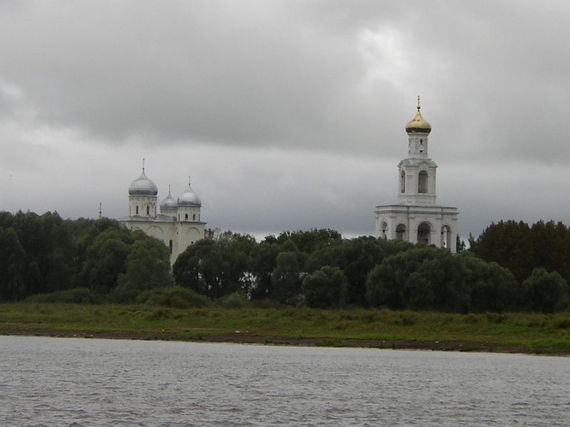 Фотографии -> Поездки ->  Поездка в Великий Новгород (25-26 августа 2003) -> Поездка в Великий Новгород (25-26 августа 2003) - 052