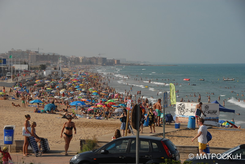 Фотографии -> Поездки -> Отпуск в Испании (15-30 июля и 2-16 сентября 2017) ->  На пляже -> На пляже - 015
