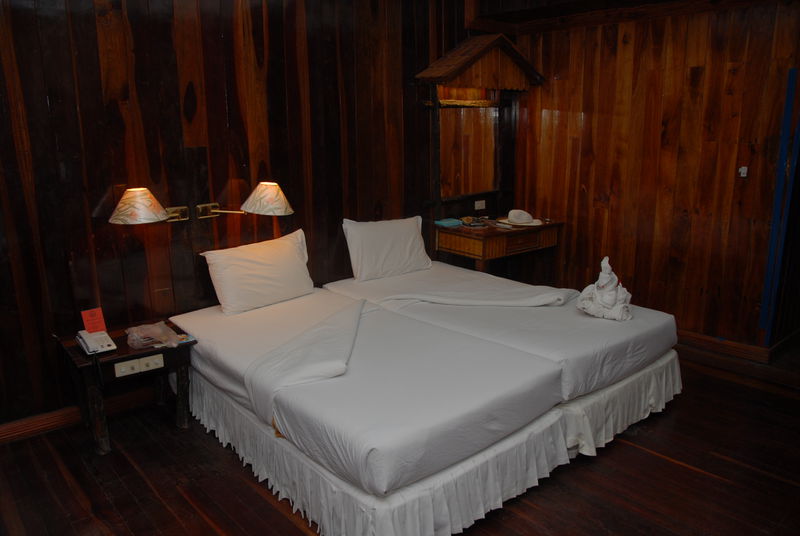 Фотографии -> Поездки -> Отпуск на острове Чанг (7-19 февраля 2011) ->  Отели -> Отели - 032